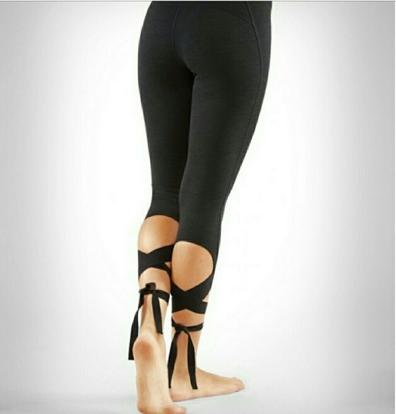 Manduka lace -up yoga pants sz sm - Picture 3 of 6